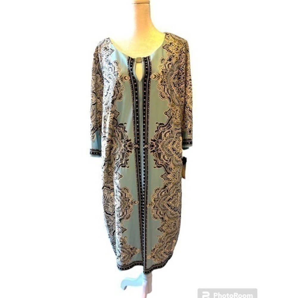 Women’s brand new size 2X studio onedress